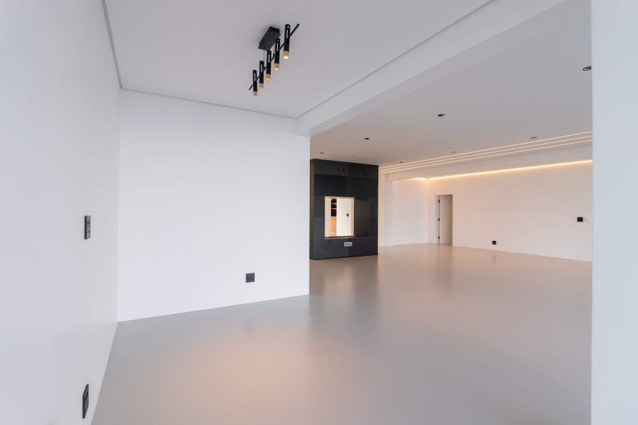 6 Bedroom Property for Sale in Yzerfontein Western Cape